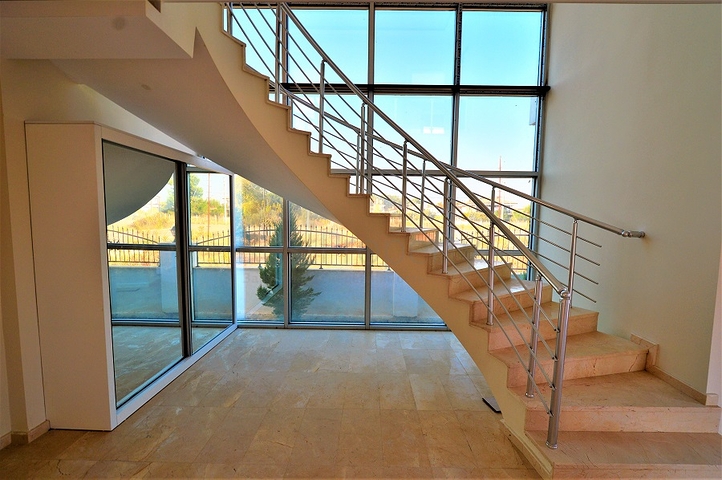 فيلا فاخرة بخمس غرف نوم في انطاليا