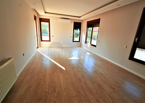 فيلا فاخرة بخمس غرف نوم في انطاليا