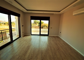 فيلا فاخرة بخمس غرف نوم في انطاليا