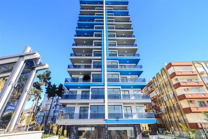 مشروع استثماري ممتاز على الخط الاول لشاطئ البحر في الانيا