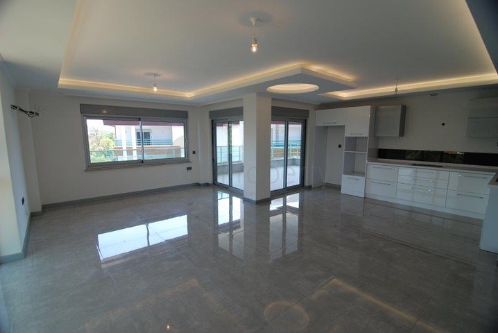 بينت هاوس ضمن مجمع فاخر في أوبا