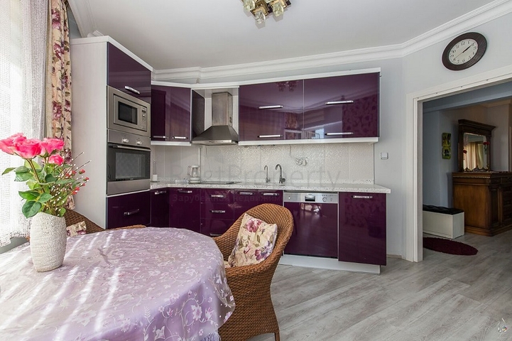 شقة بثلاث غرف نوم في قلب مدينة لارا 