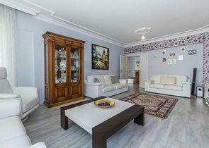 شقة بثلاث غرف نوم في قلب مدينة لارا 