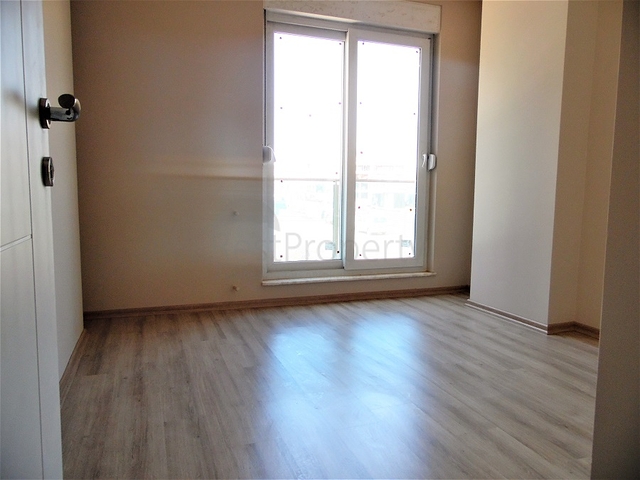 شقة بغرفتي نوم ضمن بناء حديث في مركز مدينة انطاليا