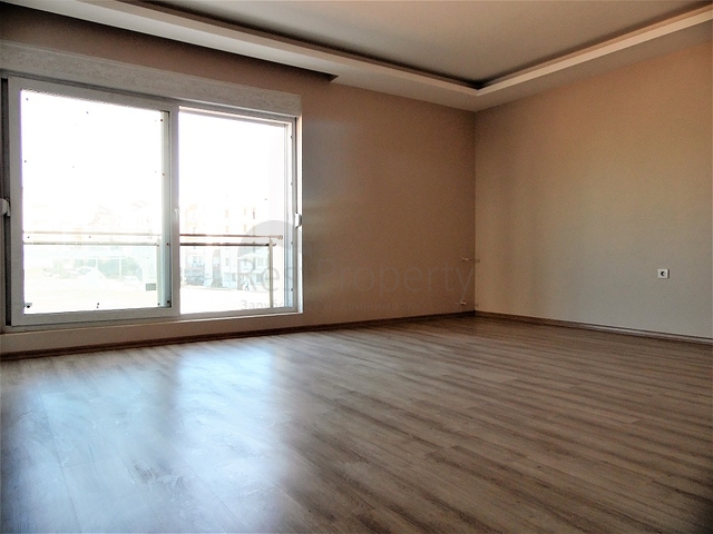 شقة بغرفتي نوم ضمن بناء حديث في مركز مدينة انطاليا