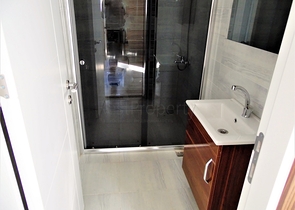 شقة بغرفتي نوم ضمن بناء حديث في مركز مدينة انطاليا