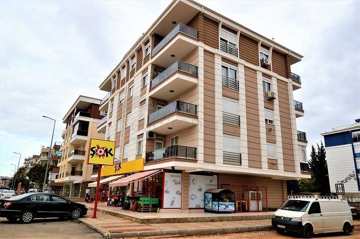 شقة بثلاث غرف نوم في مركز مدينة انطاليا