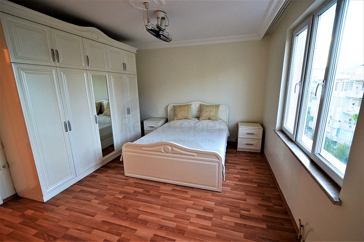 شقة بخمس غرف نوم في انطاليا باطلالات بحرية