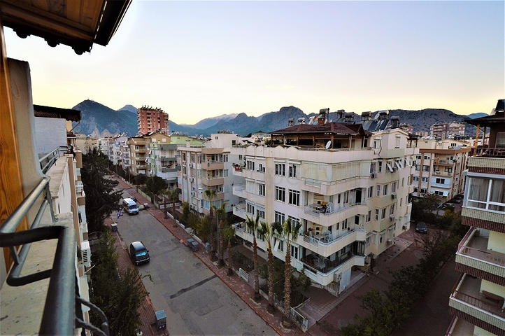 شقة بخمس غرف نوم في انطاليا باطلالات بحرية