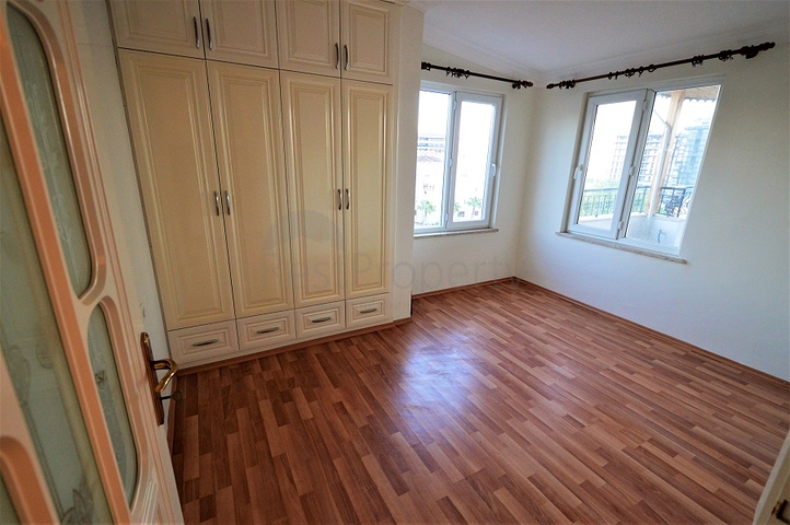 شقة بخمس غرف نوم في انطاليا باطلالات بحرية