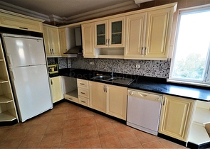 شقة بخمس غرف نوم في انطاليا باطلالات بحرية