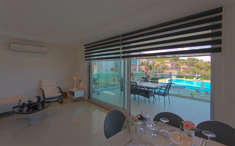 شقق ضمن مجمع فاخر باطلالات بحرية في كاركي جاك