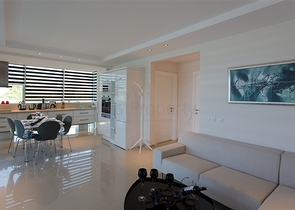 شقق ضمن مجمع فاخر باطلالات بحرية في كاركي جاك