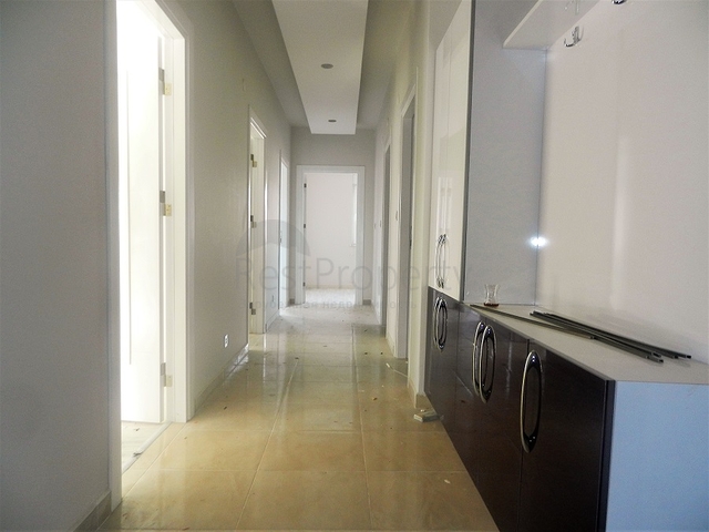 شقة بغرفتي نوم وصالة ومطبخ منفصل في مركز انطاليا