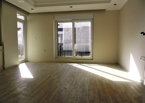 شقة بغرفتي نوم وصالة ومطبخ منفصل في مركز انطاليا