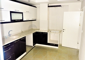 شقة بغرفتي نوم ومطبخ منفصل في انطاليا / كيبيز