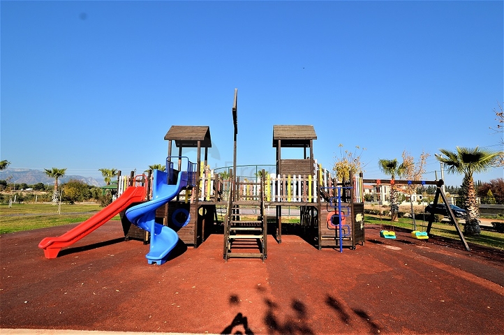 أرض تصلح لبناء فيلا أو منزل مستقل في انطاليا