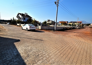 أرض تصلح لبناء فيلا أو منزل مستقل في انطاليا