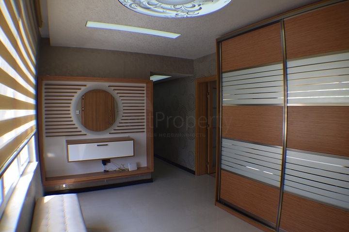 شقة مفروشة بثلاث غرف نوم في كونيالتي / انطاليا تبعد 150 مترعن الشاطئ 