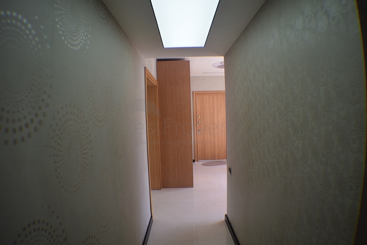 شقة مفروشة بثلاث غرف نوم في كونيالتي / انطاليا تبعد 150 مترعن الشاطئ 