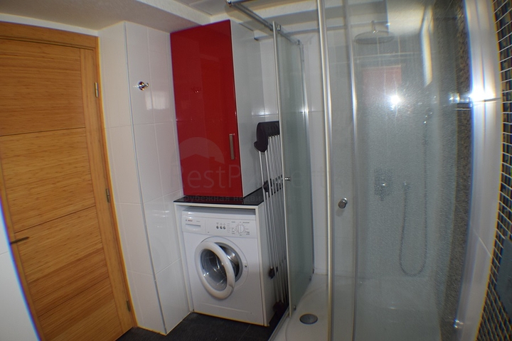 شقة مفروشة بثلاث غرف نوم في كونيالتي / انطاليا تبعد 150 مترعن الشاطئ 