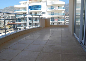 شقة واسعة باطلالات بحرية في ألانيا