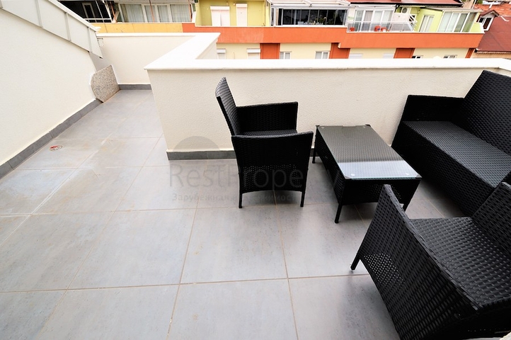 شقة باطلالات ساحرة على البحر في كونيالتي / انطاليا