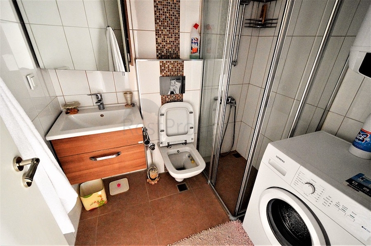 شقة باطلالات ساحرة على البحر في كونيالتي / انطاليا