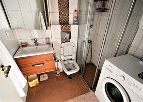 شقة باطلالات ساحرة على البحر في كونيالتي / انطاليا