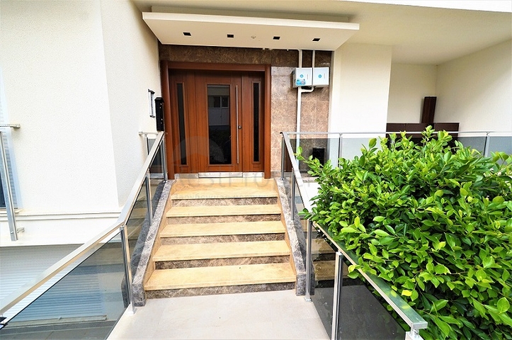 شقة مفروشة بغرفتي نوم في كونيالتي / انطاليا