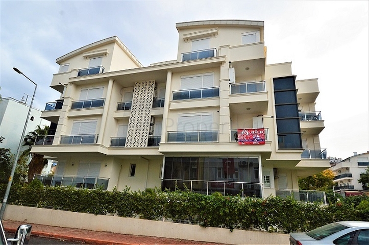 شقة مفروشة بغرفتي نوم في كونيالتي / انطاليا