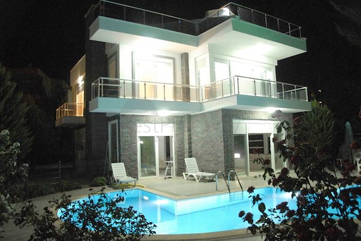 فيلا فاخرة في كيمير /انطاليا