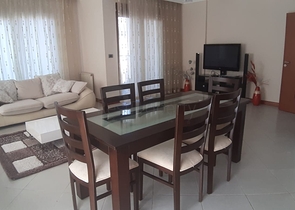 شقة على البحر للايجار