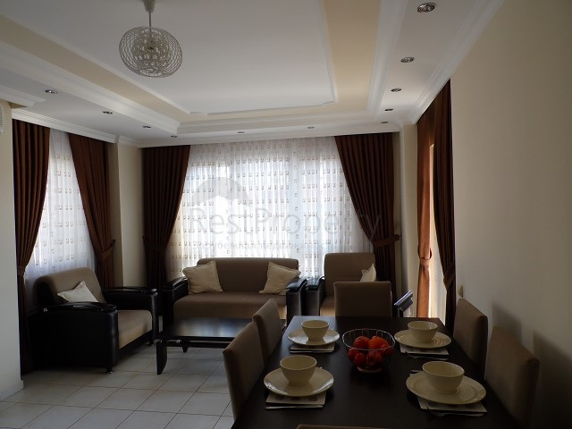 شقة مفروشة باطلالة على البحرفي الانيا