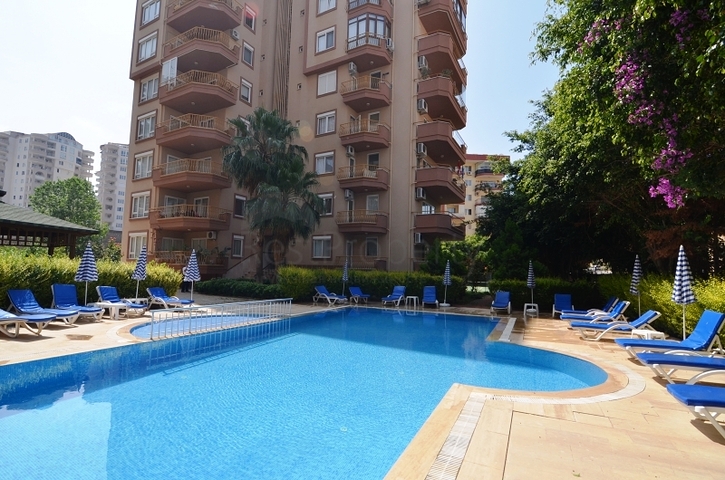 شقة مفروشة باطلالة على البحرفي الانيا