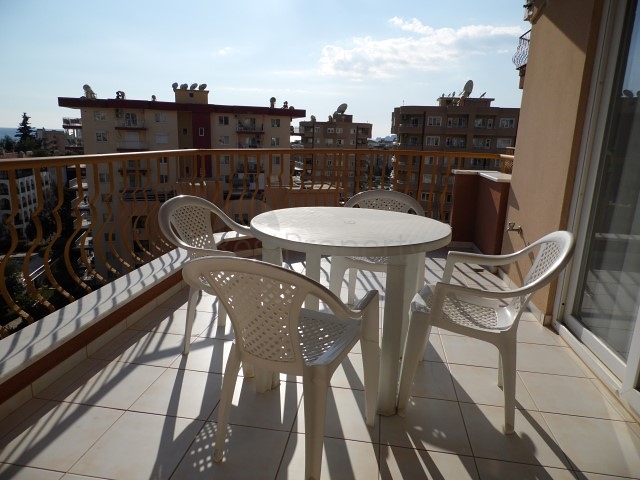 شقة مفروشة باطلالة على البحرفي الانيا