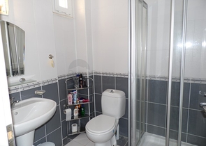 شقة مفروشة باطلالة على البحرفي الانيا