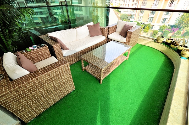 شقة خمس غرف و صالة في انطاليا