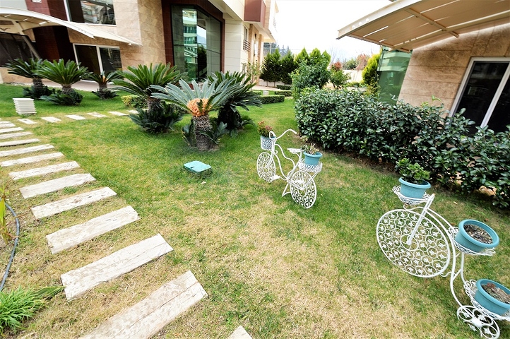 شقة خمس غرف و صالة في انطاليا