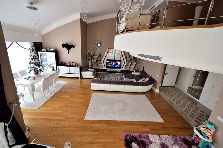 شقة خمس غرف و صالة في انطاليا