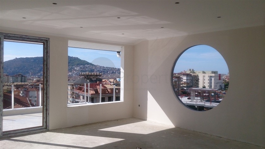 شقة واسعة في مركز الانيا