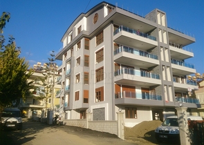 شقة واسعة في مركز الانيا