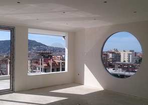 شقة واسعة في مركز الانيا