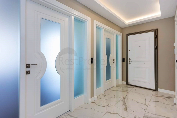 مجمع راقي باطلالة بحرية