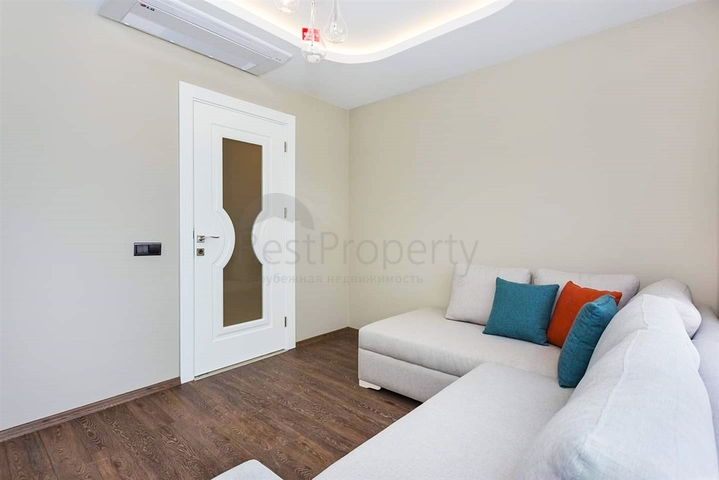 مجمع راقي باطلالة بحرية