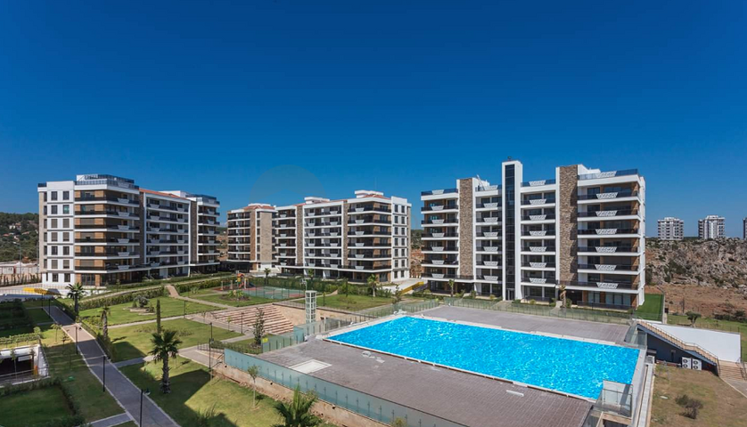 مجمع راقي باطلالة بحرية