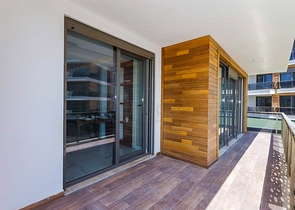 مجمع راقي باطلالة بحرية