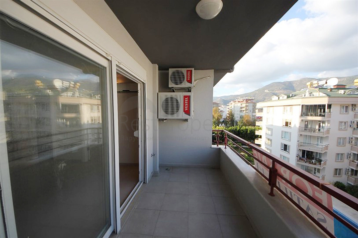 شقة في اوبا - الانيا على ضفة النهر