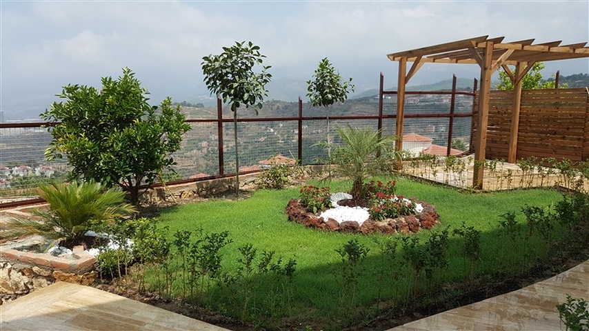 فيلا باطلالة بحرية و بركة سباحة خاصة في كاركي جاك / الانيا