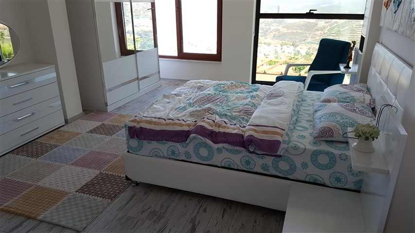 فيلا باطلالة بحرية و بركة سباحة خاصة في كاركي جاك / الانيا